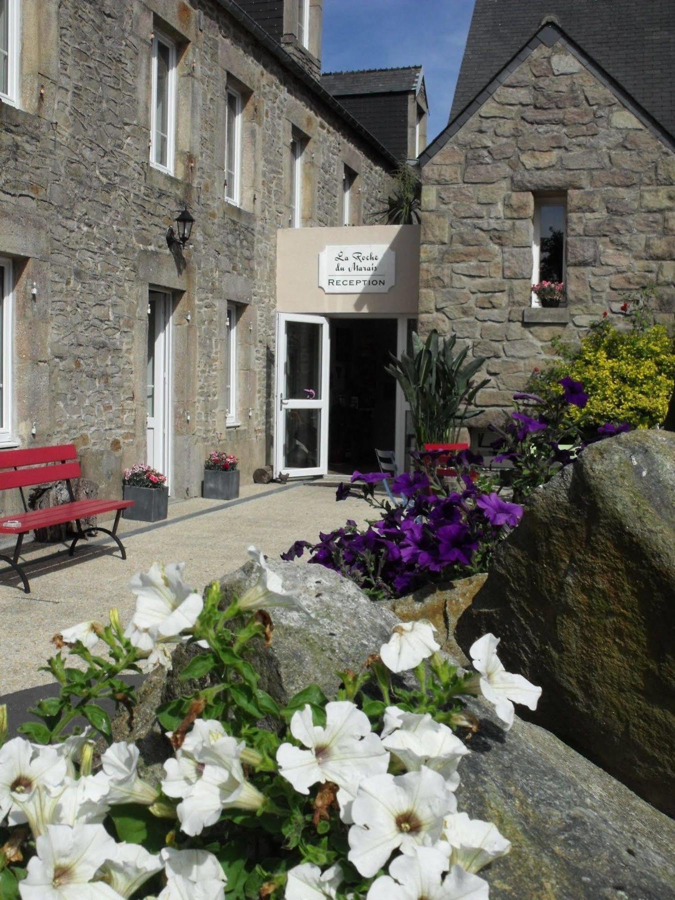 Hotel La Roche Du Marais Omonville-la-Petite Exteriér fotografie